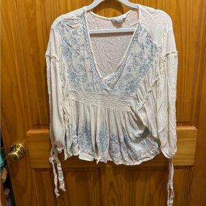 American Eagle White Boho Blouse with Tied Sleeve